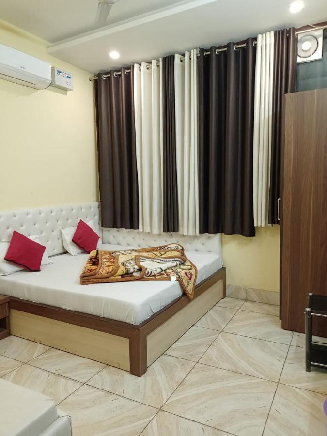 Hotel Vinayak Inn Haridwār Екстериор снимка