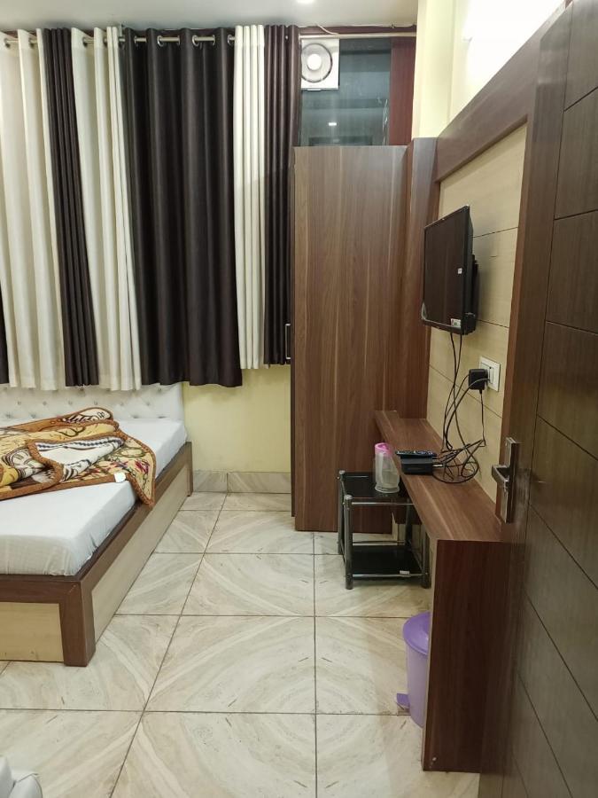 Hotel Vinayak Inn Haridwār Екстериор снимка