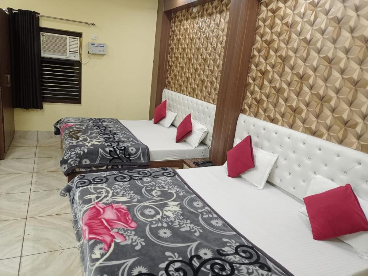 Hotel Vinayak Inn Haridwār Екстериор снимка