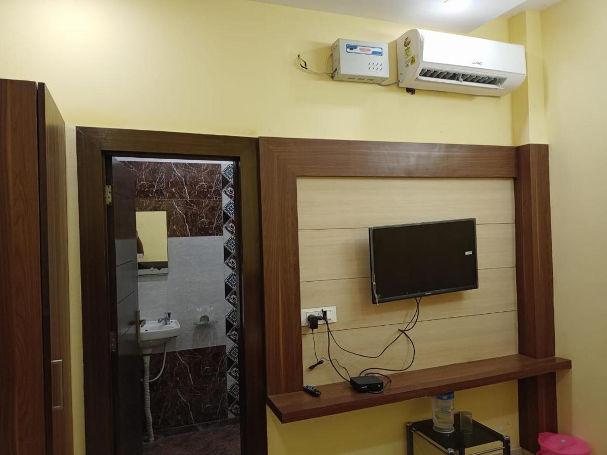 Hotel Vinayak Inn Haridwār Екстериор снимка