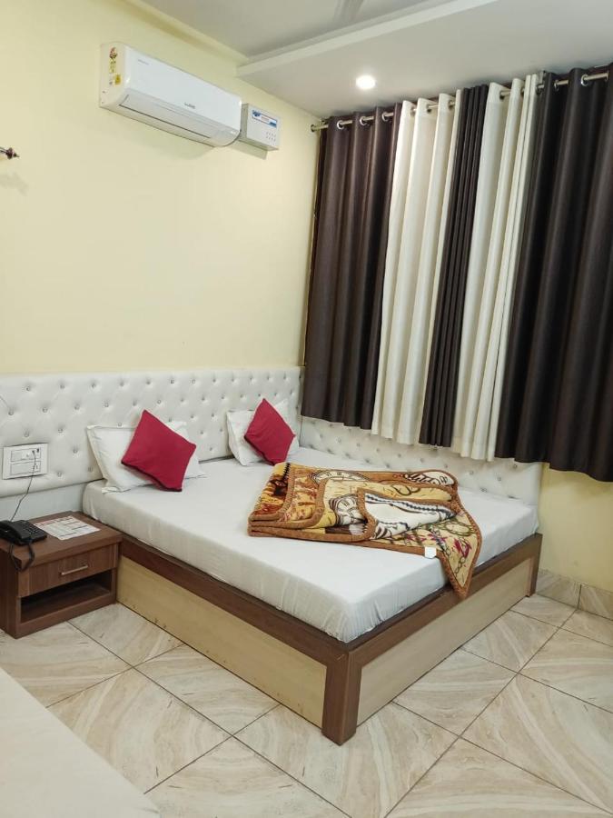 Hotel Vinayak Inn Haridwār Екстериор снимка