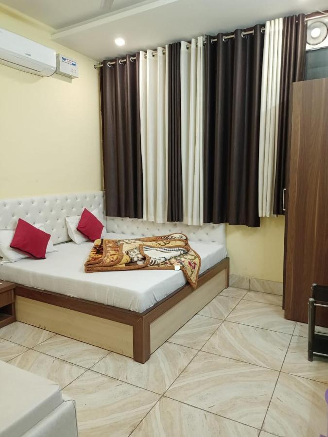 Hotel Vinayak Inn Haridwār Екстериор снимка